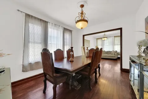 3353 West 60th Street S Chicago IL 60629