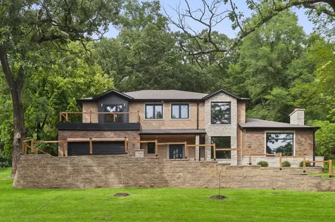 615 Harper Drive Algonquin IL 60102