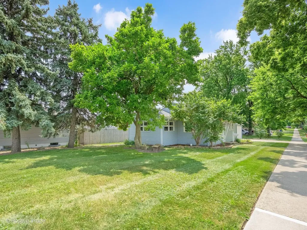 23 West Naperville Road Westmont IL 60559