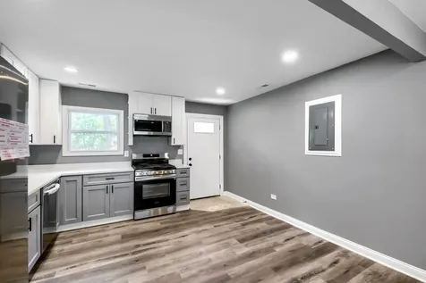 1818 Sauk Trail Sauk Village IL 60411