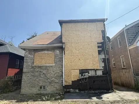 10404 South Emerald Avenue Chicago IL 60628