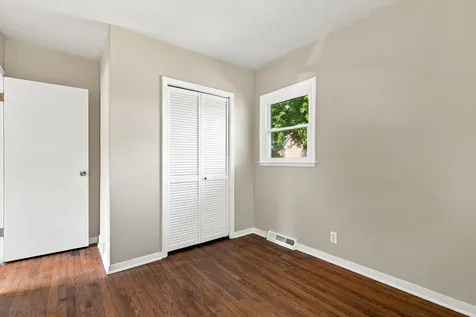 5011 48TH Street Moline IL 61265