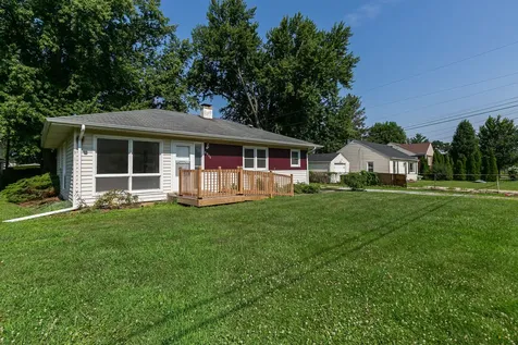 5011 48TH Street Moline IL 61265