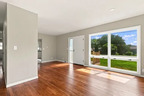 5011 48TH Street Moline IL 61265