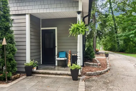 12209 South 93rd Avenue Palos Park IL 60464