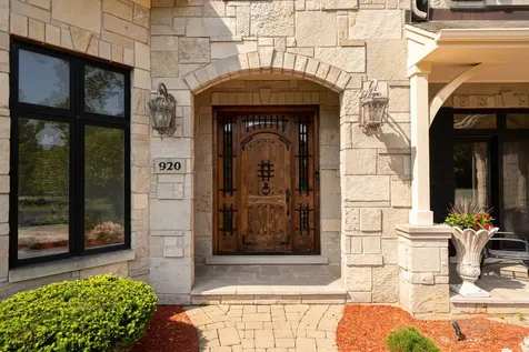 920 Raleigh Road Glenview IL 60025