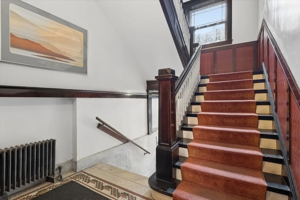 5522 South Everett Avenue Chicago IL 60637