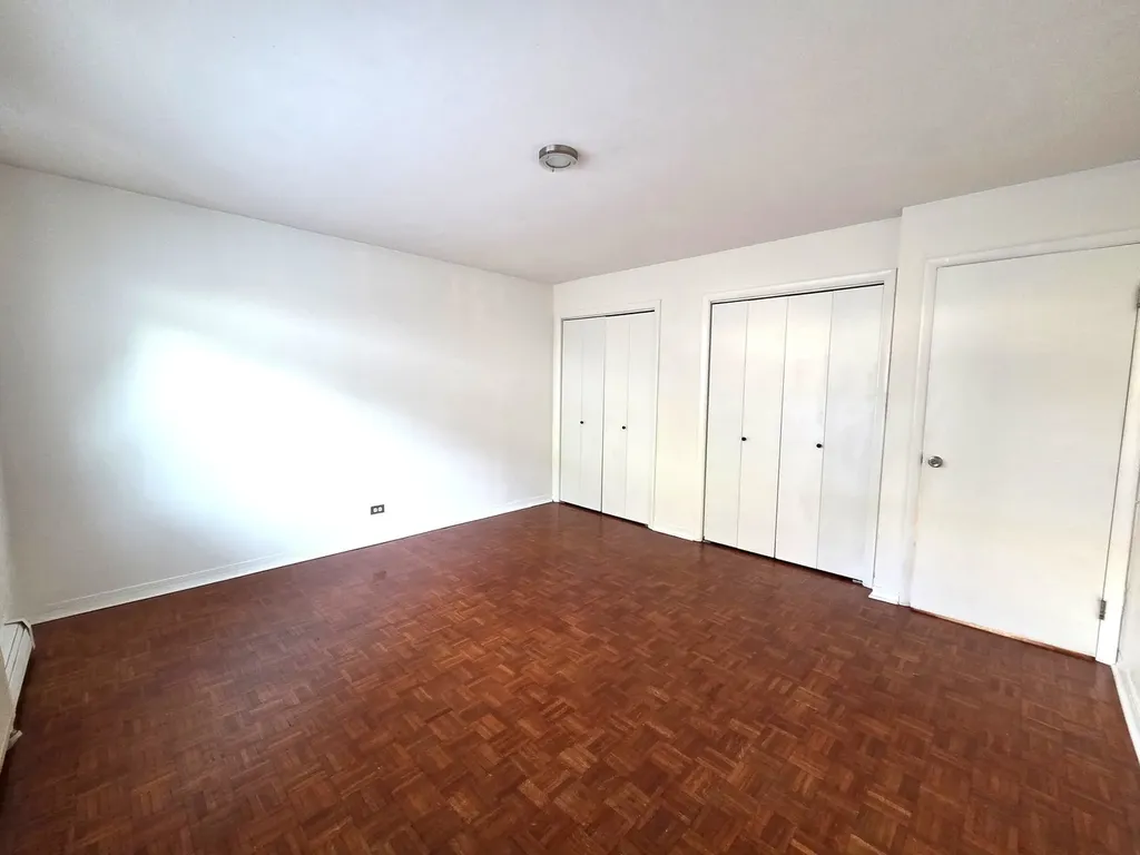 6921 North Ashland Boulevard Chicago IL 60626
