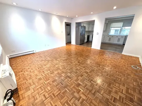 6921 North Ashland Boulevard Chicago IL 60626