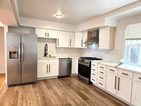 6921 North Ashland Boulevard Chicago IL 60626
