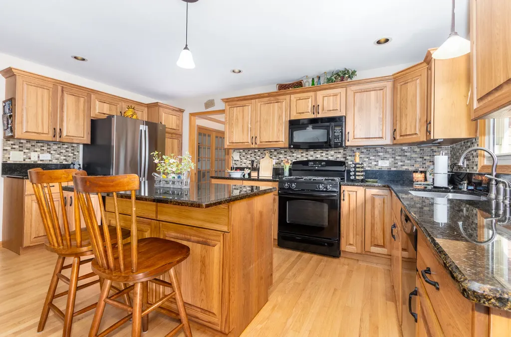 19303 Kevin Avenue Mokena IL 60448