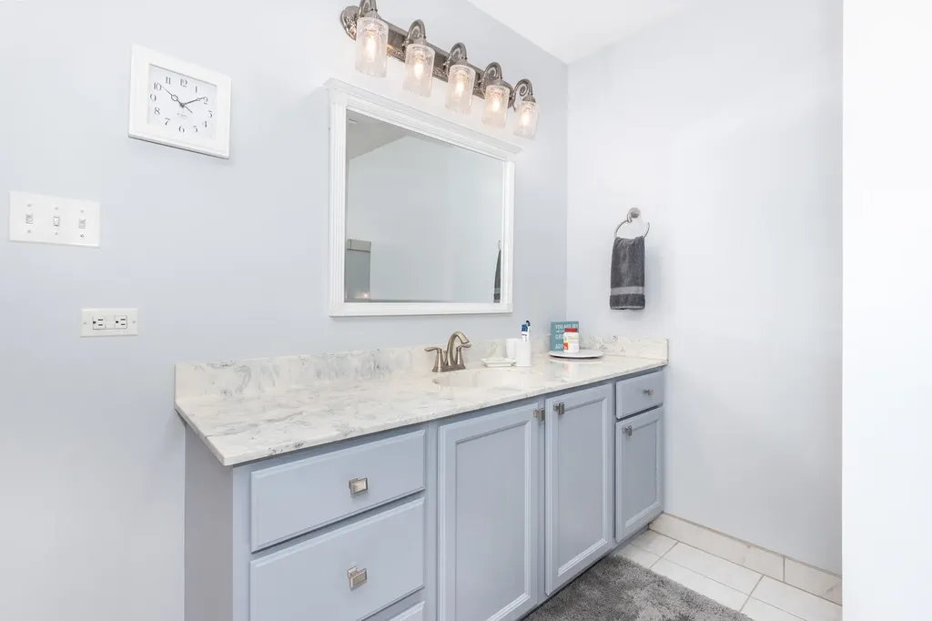 19303 Kevin Avenue Mokena IL 60448