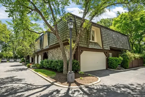 1569 Winnetka Road Glenview IL 60025
