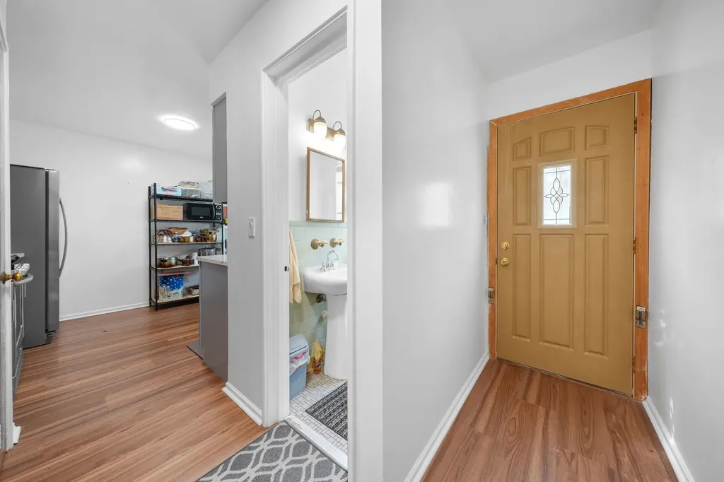4925 Carol Street Skokie IL 60077