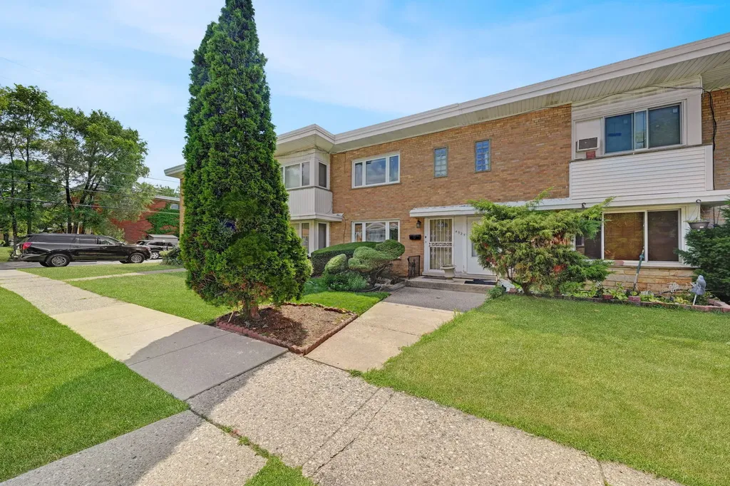 4925 Carol Street Skokie IL 60077