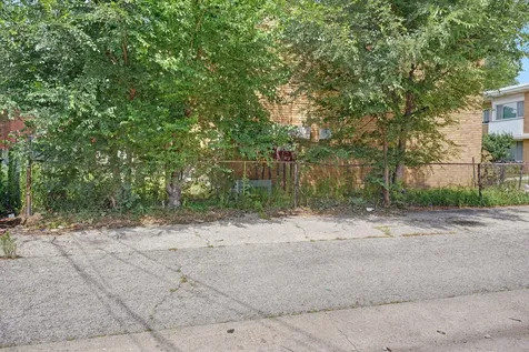 4925 Carol Street Skokie IL 60077