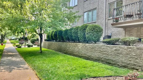 10418 South Keating Avenue Oak Lawn IL 60453