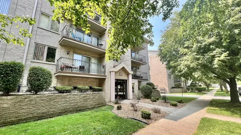 10418 South Keating Avenue Oak Lawn IL 60453