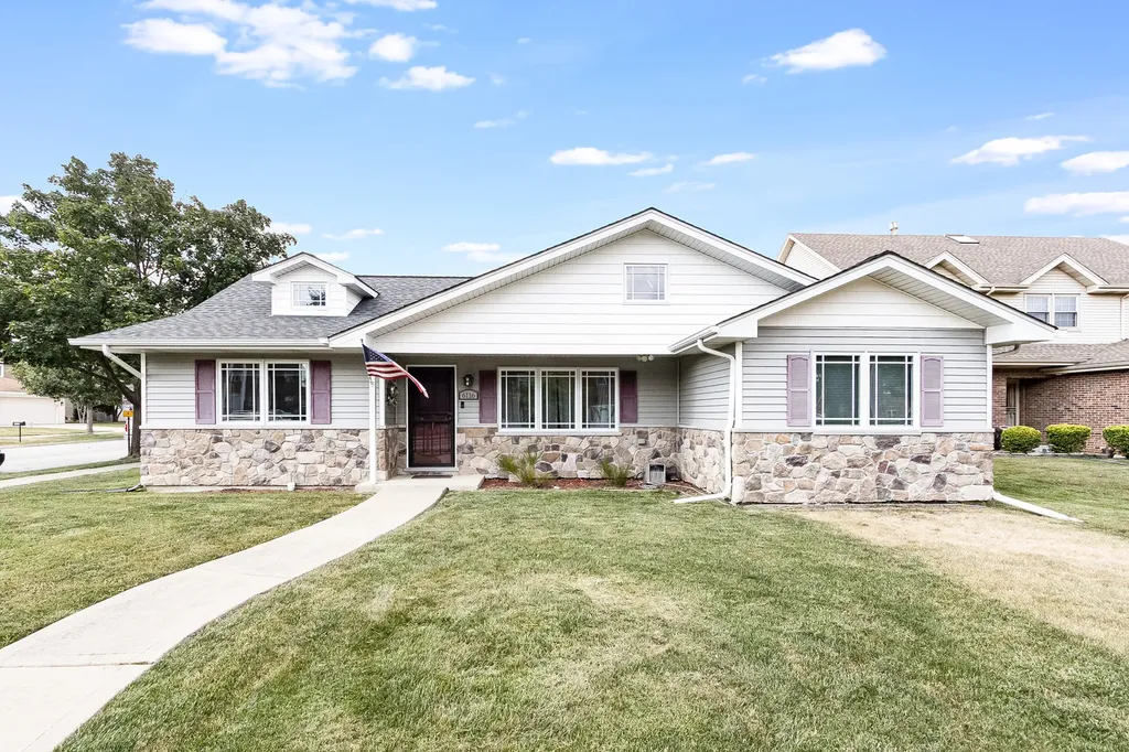 6116 West 94th Street Oak Lawn IL 60453
