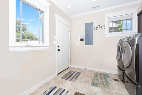 6116 West 94th Street Oak Lawn IL 60453