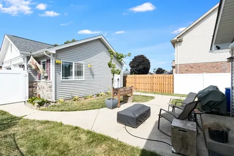 6116 West 94th Street Oak Lawn IL 60453