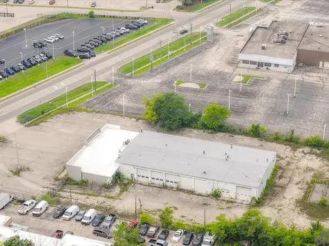 1040 East Chgicago Street Elgin IL 60120