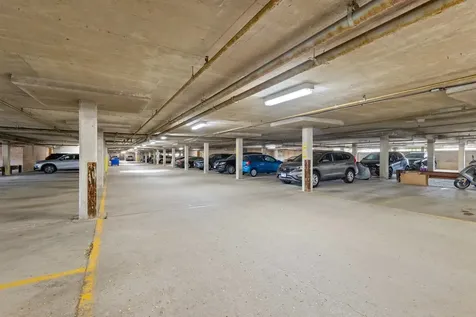 8444 West Wilson Avenue W Chicago IL 60656