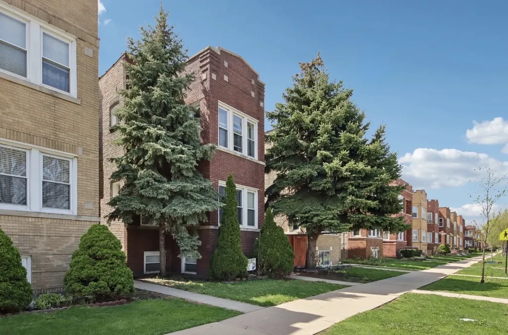 5309 West Henderson Street Chicago IL 60641