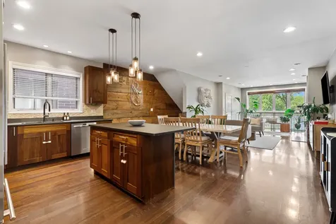 1461 West Grand Avenue Chicago IL 60642