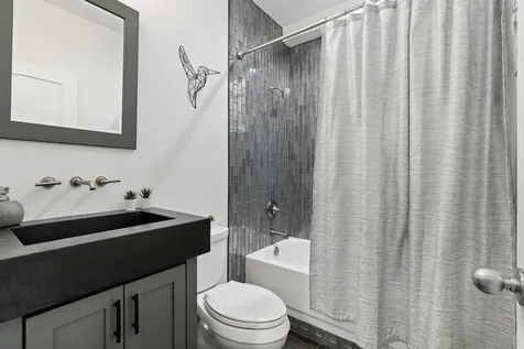 1461 West Grand Avenue Chicago IL 60642