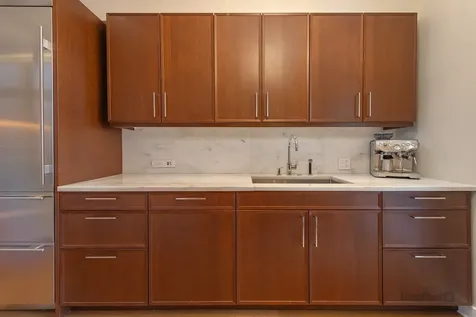 118 East Erie Street Chicago IL 60611