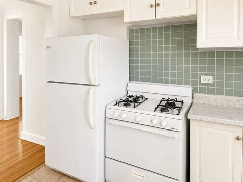 6414 North Newgard Avenue Chicago IL 60626
