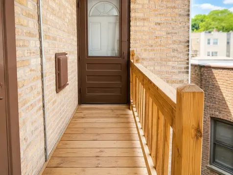 6414 North Newgard Avenue Chicago IL 60626