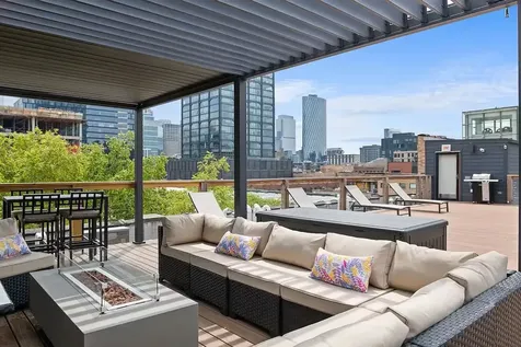 209 North Morgan Street Chicago IL 60607