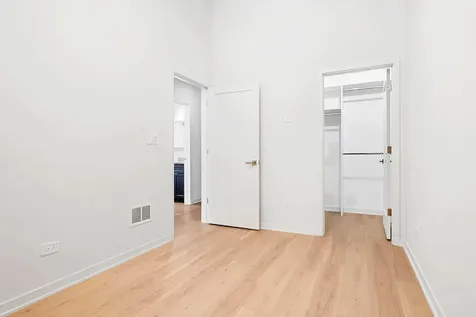 209 North Morgan Street Chicago IL 60607