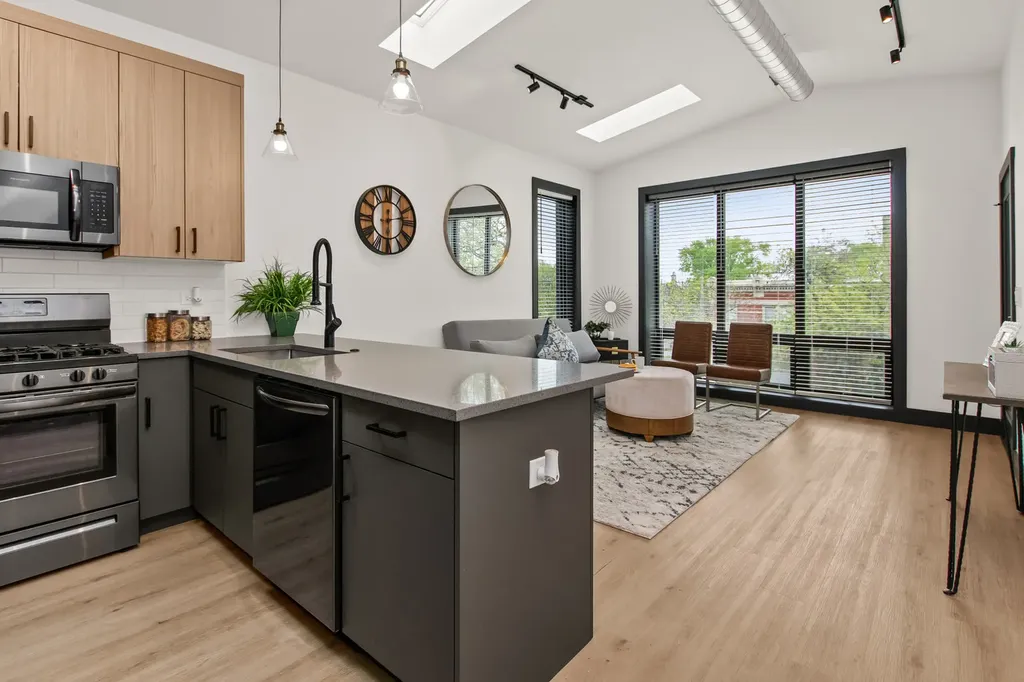 6506 South Ingleside Avenue Chicago IL 60637