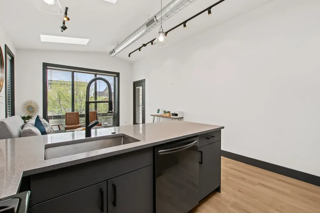 6506 South Ingleside Avenue Chicago IL 60637
