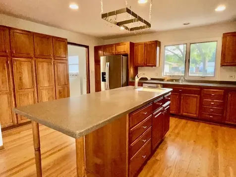 112 Braemar Drive Elk Grove Village IL 60007