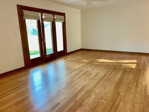 112 Braemar Drive Elk Grove Village IL 60007