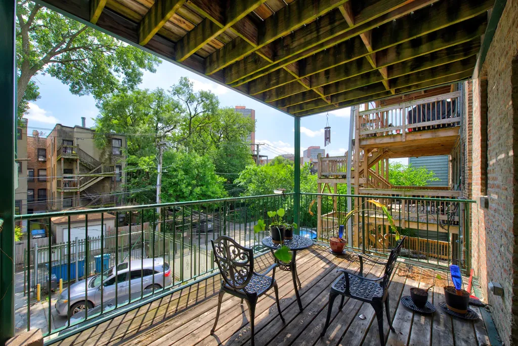 4007 South Calumet Boulevard Chicago IL 60653