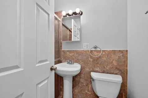 4007 South Calumet Boulevard Chicago IL 60653