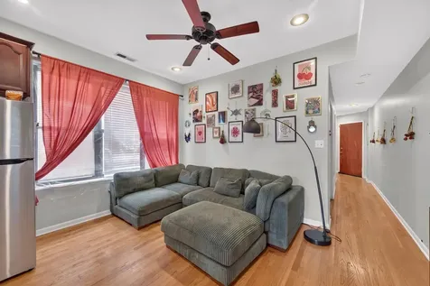 4007 South Calumet Boulevard Chicago IL 60653