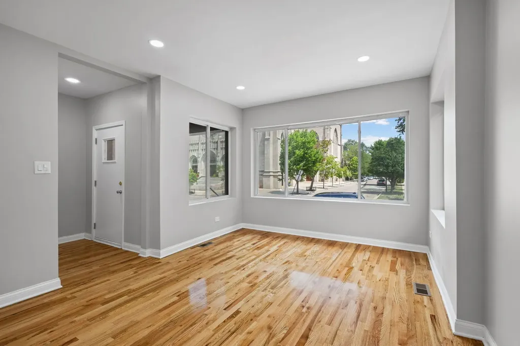 7830 South Throop Street Chicago IL 60620