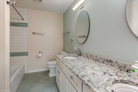 12138 South Cheyenne Drive Palos Heights IL 60463