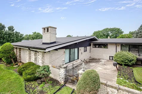 12138 South Cheyenne Drive Palos Heights IL 60463