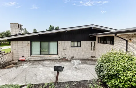 12138 South Cheyenne Drive Palos Heights IL 60463