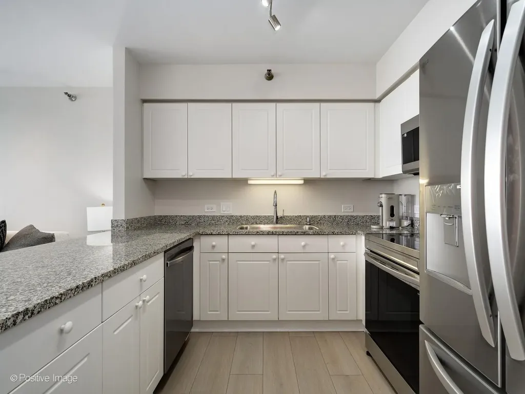 512 North Mcclurg Court Chicago IL 60611
