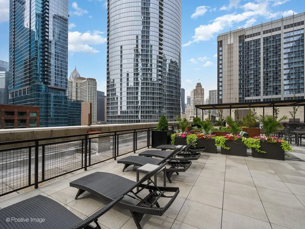 512 North Mcclurg Court Chicago IL 60611
