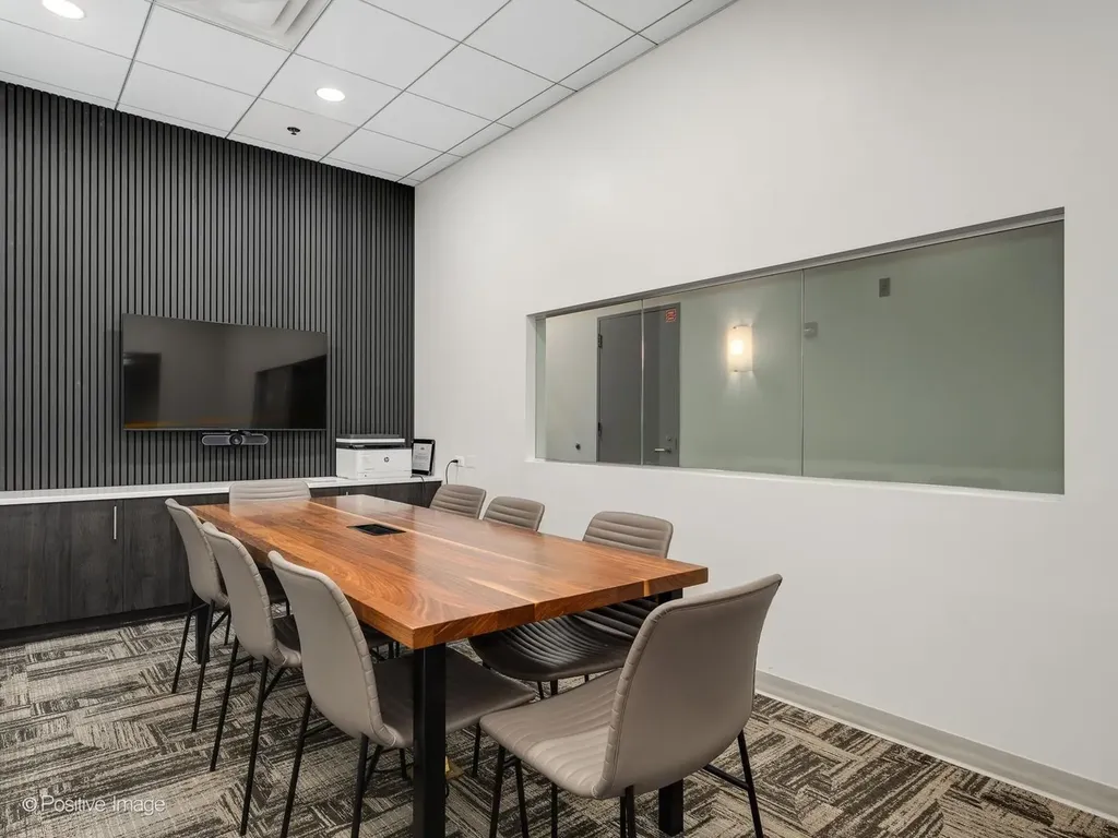 512 North Mcclurg Court Chicago IL 60611