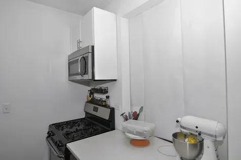 2101 West Fletcher Street Chicago IL 60618